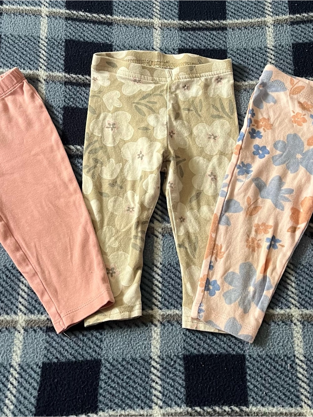 3pcs baby girl Carter's legging bundle size 9M